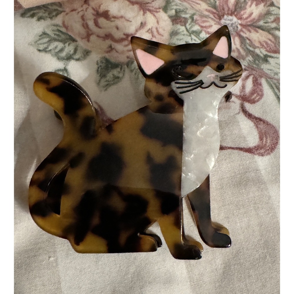 Pink linen stay paws-sitive hair/cat clip new